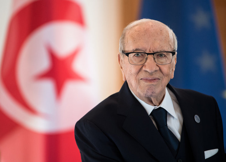 30 October 2018, Berlin: Beji Caid Essebsi, president of Tunisia, stands after the entry in the guest book in the castle Bellevue. The Tunisian President is attending the "Compact with Africa" conference in Berlin. Photo: Bernd von Jutrczenka/dpa